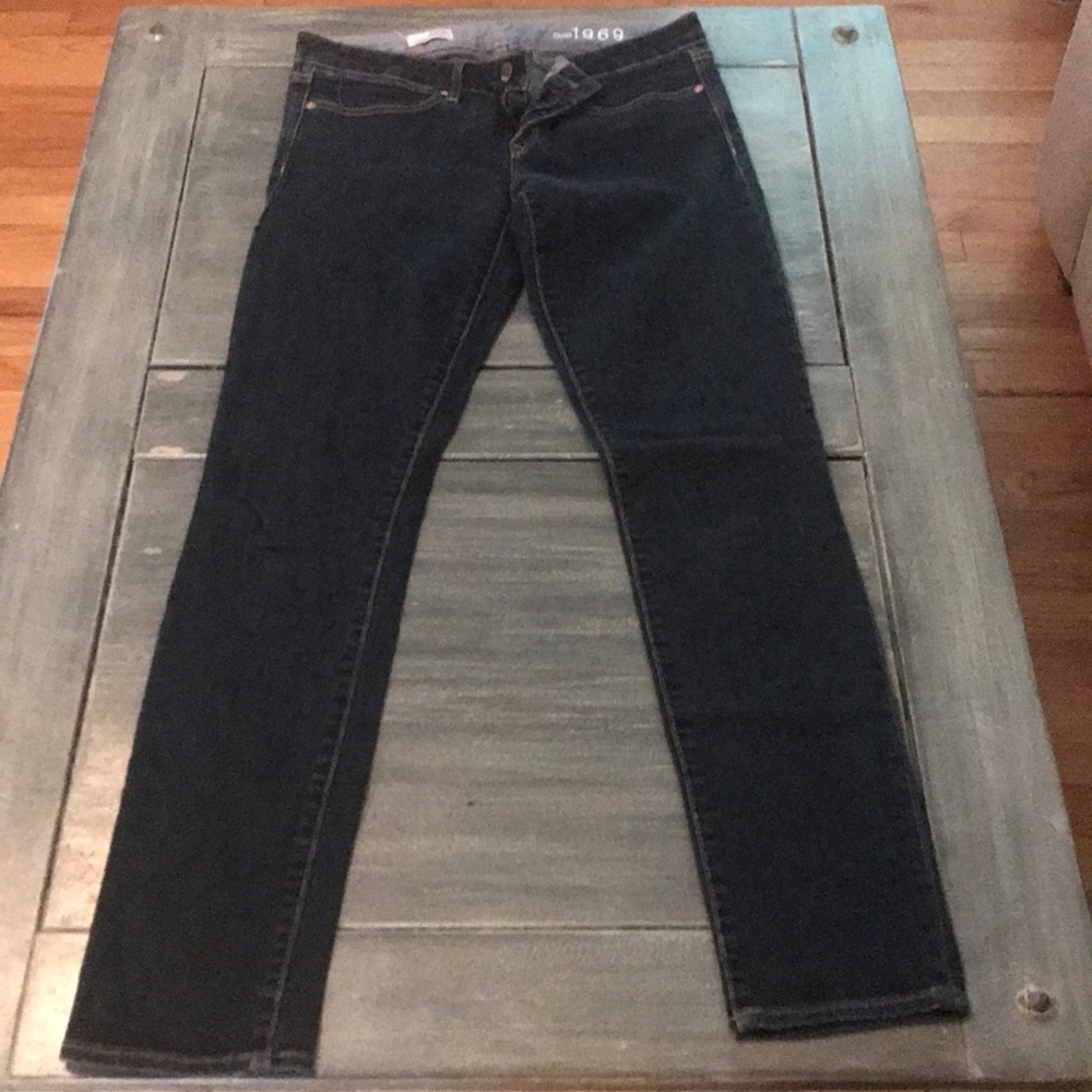 LIKE NEW GAP jeans!